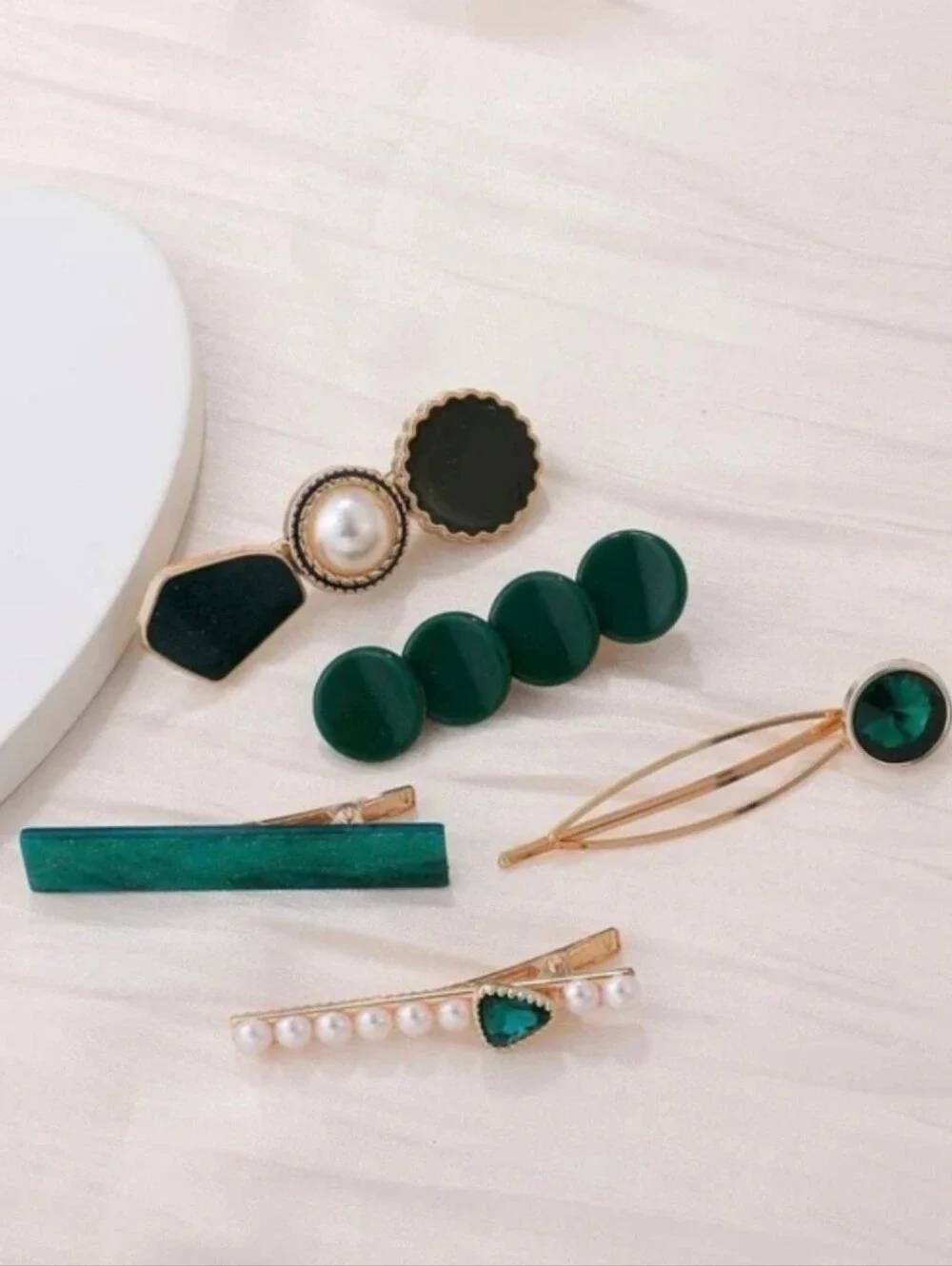 Set Of Five Green Hairclips With Faux Pearls. NWT.